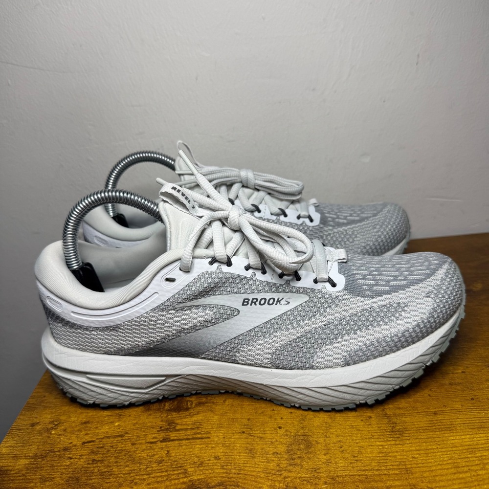 Brooks Revel 7 Running Shoes Womens Size 9 Gray 1204241B036